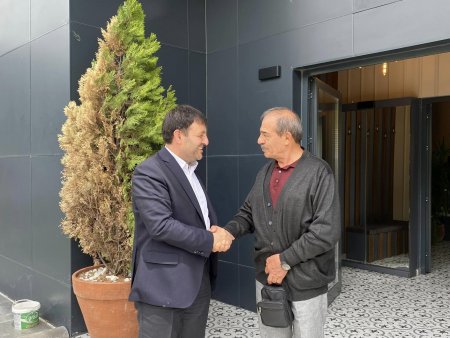 AK Parti'nin adayları muhtarlarla buluştu