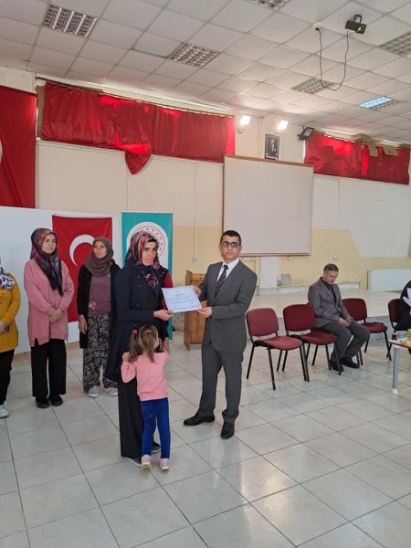 Süt sığırı yetiştiricisi kurslarının sertifikaları verildi