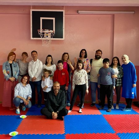 Özel öğrencileri ziyarete geldiler