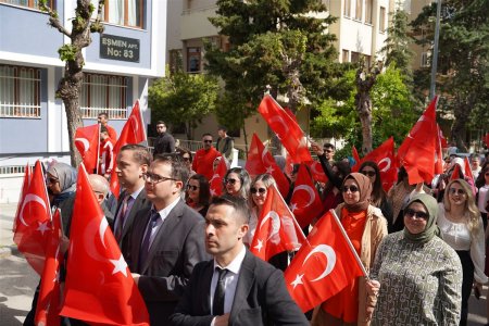 Gençlik Haftası coşkuyla başladı