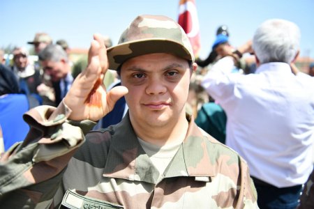 Askerlik Heyecanı Yaşayan Özel Gençlerimiz Törenle Yemin Etti