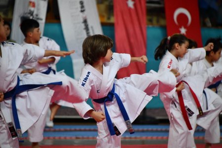 19 Mayıs Atatürk'ü Anma, Gençlik ve Spor Bayramı Coşkuyla Kutlandı