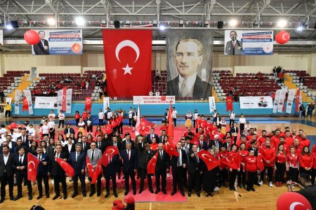 19 Mayıs Atatürk'ü Anma, Gençlik ve Spor Bayramı Coşkuyla Kutlandı