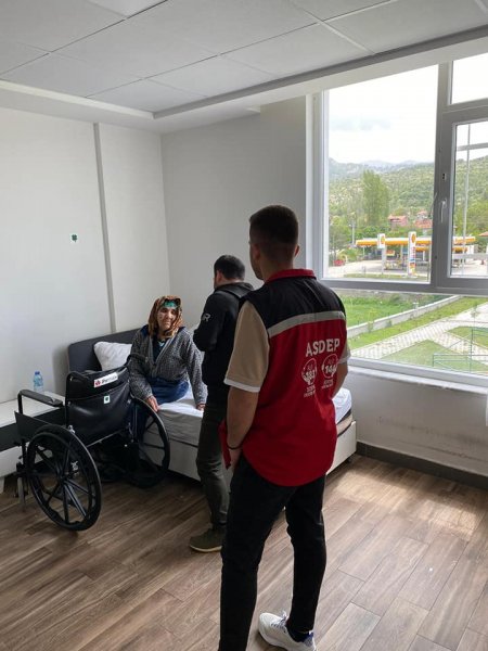 Engelli yakınlarıyla bir araya geldiler