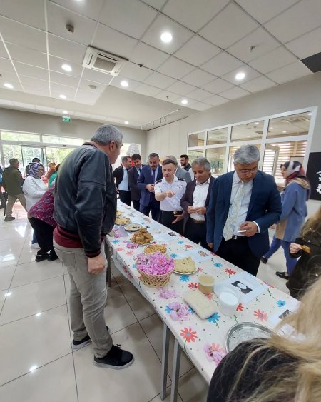Türk Mutfağı Haftasında Isparta'nın yemekleri sunumu