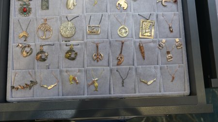 Gümüş Dünyası kişiye özel tasarımlarıyla hizmete devam ediyor
