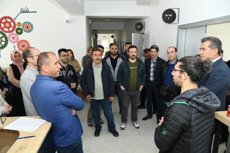 Öğretmenlerden Siber Isparta Gençlik Merkezi’ne tam not