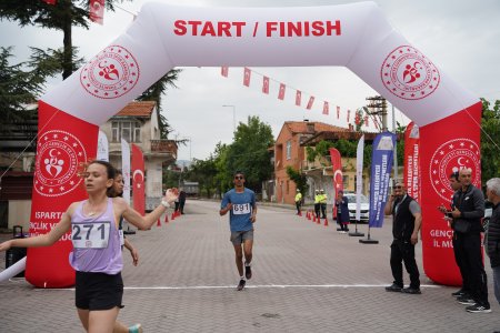Isparta'da Gül Koşusu yapıldı