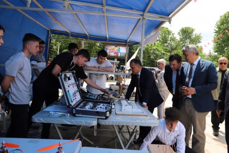 Öğrenciler projeleri ile yeteneklerini sergiledi
