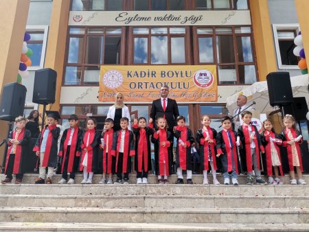Kadir Boylu Orta Okulu’nda festival coşkusu
