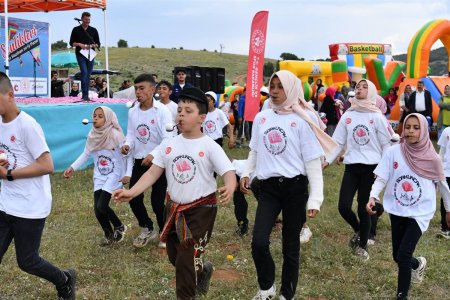  Sorkuncak Gül Hasadı ve Uçurtma Şenliği düzenlendi
