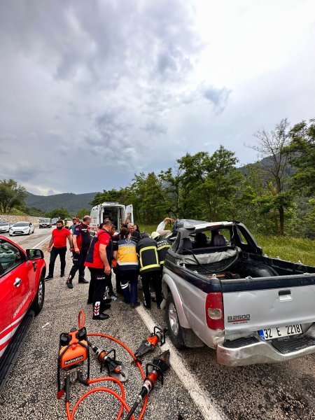 Dereboğazı'nda kafa kafaya çarpıştılar