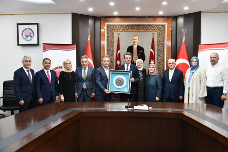 Hayırsever aileden eğitime büyük yatırım