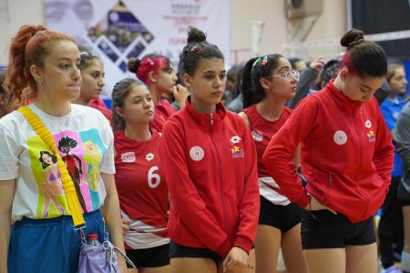 Analig Voleybol Grup Müsabakaları başladı