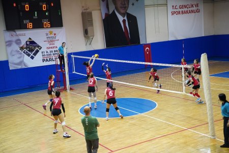 Analig Voleybol Grup Müsabakaları başladı