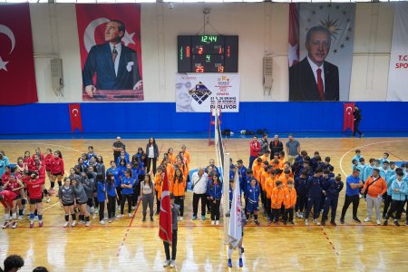 Analig Voleybol Grup Müsabakaları başladı