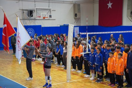 Analig Voleybol Grup Müsabakaları başladı