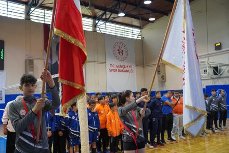 Analig Voleybol Grup Müsabakaları başladı
