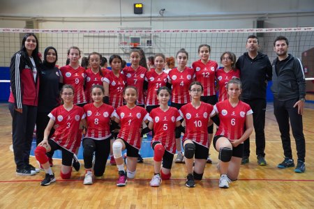 Analig Voleybol Grup Müsabakaları başladı