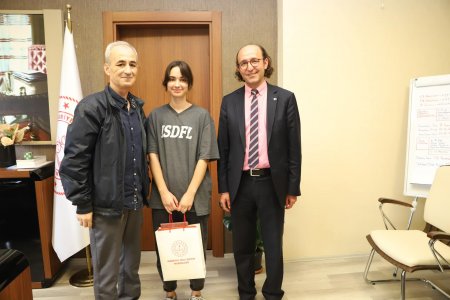 Dereceye giren öğrencilere ödülleri verildi