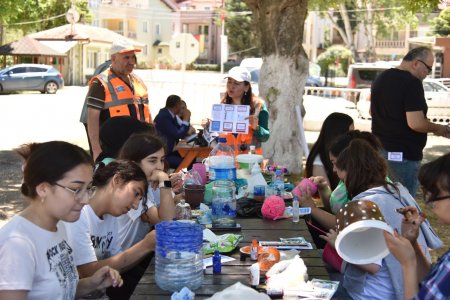 Öğrenciler atık malzemelerden tasarım yaptılar