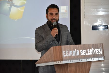 Memuriyete geçerek yemin ettiler