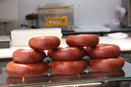 Tayfun Et Şarküteri açıldı