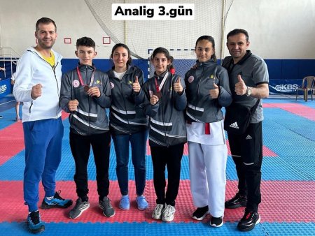 Kız ve erkek karate takımları yarı finale çıkmayı başardı