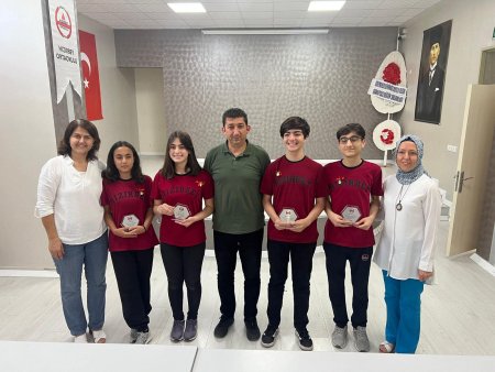 Hızırbey Ortaokulu başarıyı ödüllendiriyor
