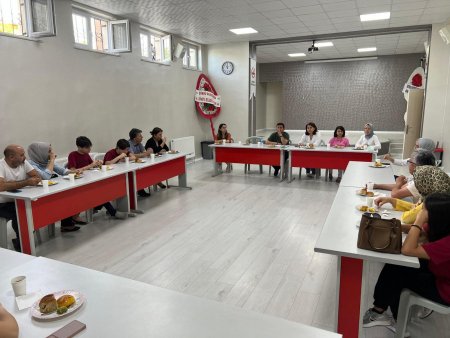 Hızırbey Ortaokulu başarıyı ödüllendiriyor