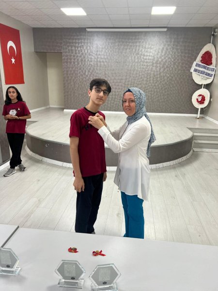 Hızırbey Ortaokulu başarıyı ödüllendiriyor