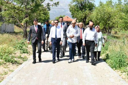 Köylerde alt yapı çalışmaları devam ediyor