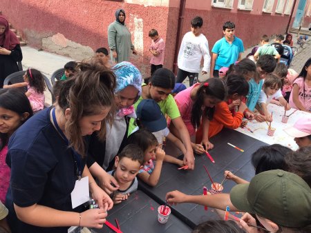 Yalvaç Belediyesi çocuklarla bir arada