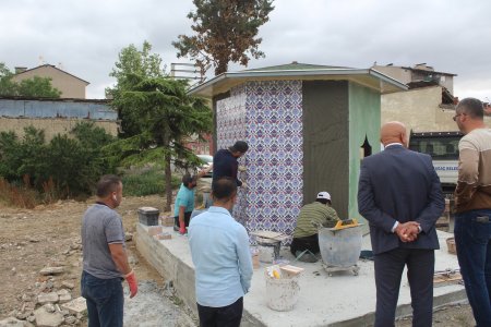 Şarkikaraağaç'ta türbeler yeniden yapılıyor