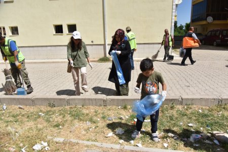Eğirdir'de tüm mahalleler temizlik programıyla temizleniyor