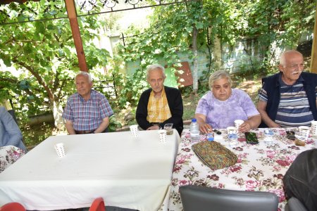 Eğirdir Huzurevinde gözleme etkinliği yapıldı 