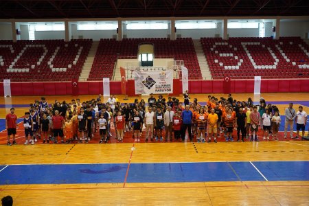 ANALİG Basketbol Grup Müsabakaları sürüyor
