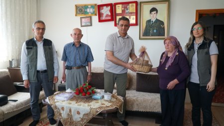 Şehit ve gazi yakınları ziyaret edildi