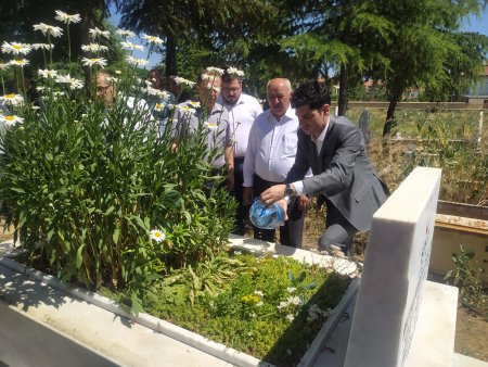 Şarkikaraağaç'ta şehitlik ziyareti yapıldı