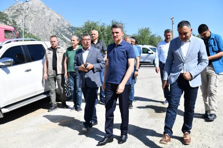 Vali Baruş Pazar mesaisini Eğirdir ve Aksu ilçelerine ayırdı