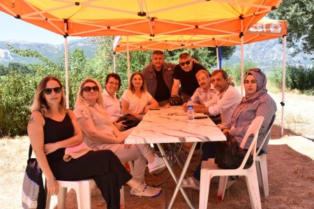 Isparta Basını, Eğirdir'de bayram yaptı
