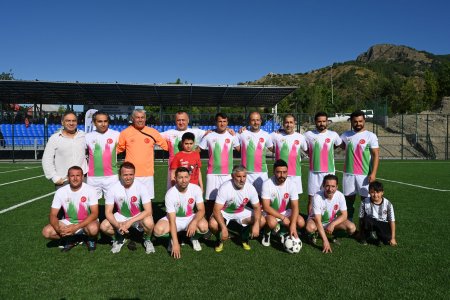 Ispartaspor'un emektar futbolcuları sahada