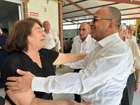 Baskan Tural, Yakaören ve Cemevi'nde aşure etkinliğine katıldı