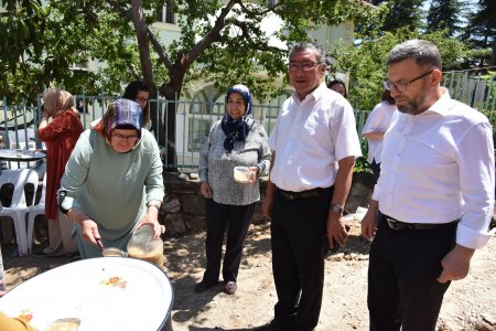 Eğirdirliler Aşure gününde buluştu