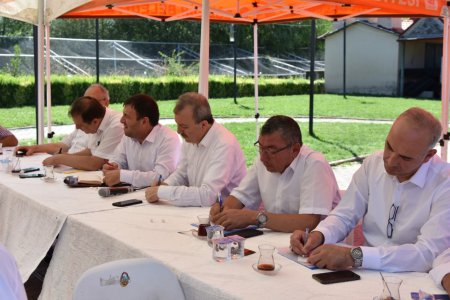Isparta Milletvekilleri Eğirdir’e gelerek sorunları dinledi