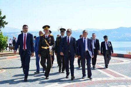 Eğirdir'de 30 Ağustos Zafer Bayramı kutlandı