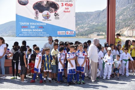 Eğirdir Gölü kıyısında 150 Km'lik zafer yolculuğu