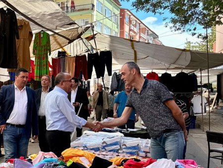 Başkan Tural, Salı Pazarı esnafıyla buluştu