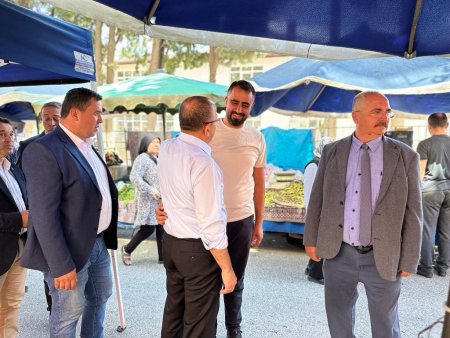 Başkan Tural, Salı Pazarı esnafıyla buluştu