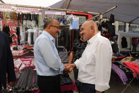 Başkan Tural, Salı Pazarı esnafıyla buluştu